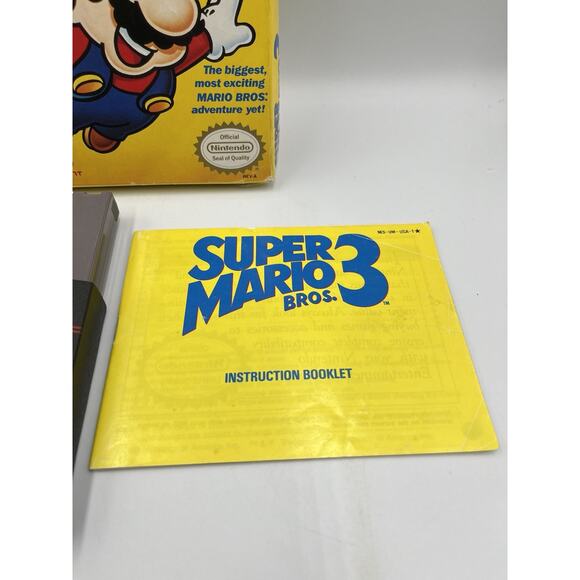 Super Mario Bros. 3 Nintendo NES CIB Complete - Picture 2 of 16